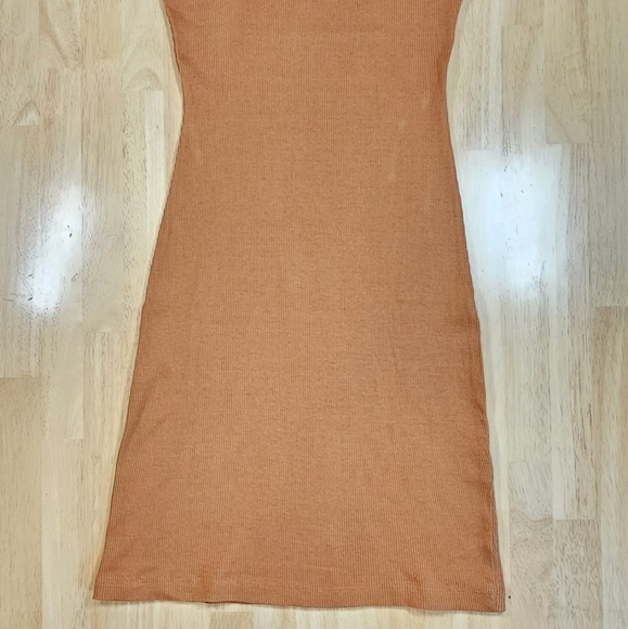 🎉BOGO🎉Rust Ribbed Mini Dress - Picture 3 of 13